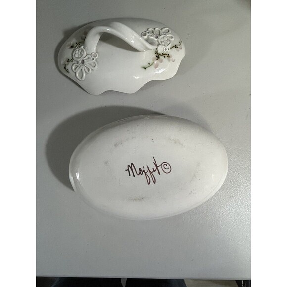 Floral Egg-Shaped Scalloped Lid Studio Art Pottery Trinket Holder Dish Signed - Picture 9 of 11